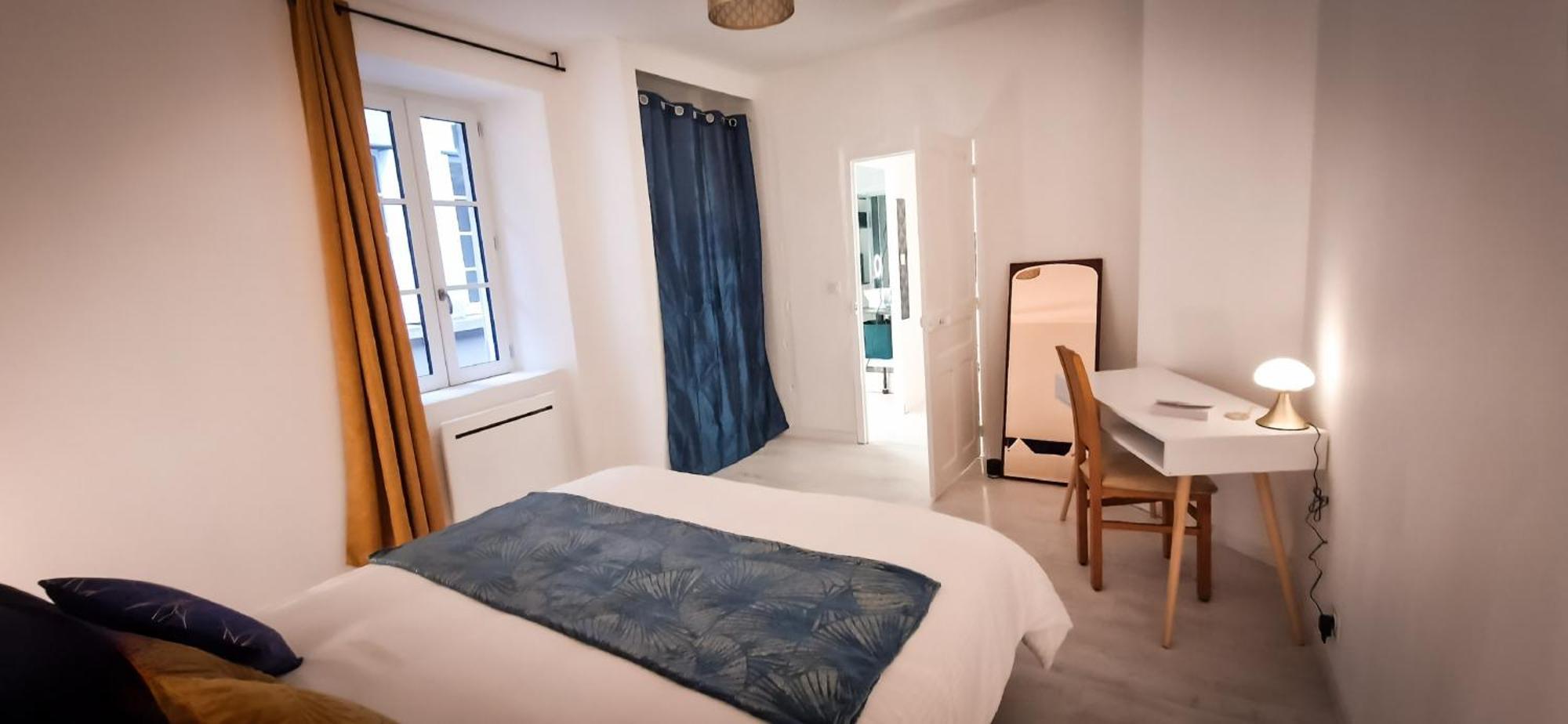 L'Art Deco 3 Etoiles Wifi, Netflix, Disney, Coeur De Bastide Villefranche-de-Rouergue Luaran gambar