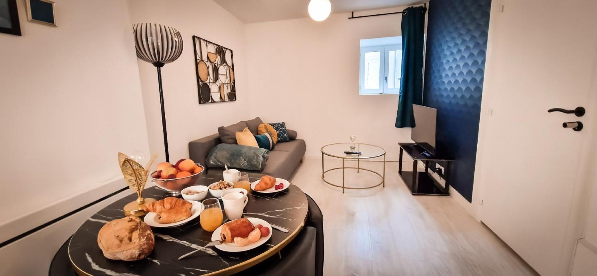 L'Art Deco 3 Etoiles Wifi, Netflix, Disney, Coeur De Bastide Villefranche-de-Rouergue Luaran gambar